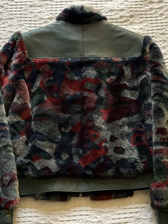 Jessie Liu, Lambskin short fashion Jacket, Made in USA, Size M - Picture 2 of 4